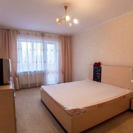 Appartement Flat à Kamianske Extérieur photo